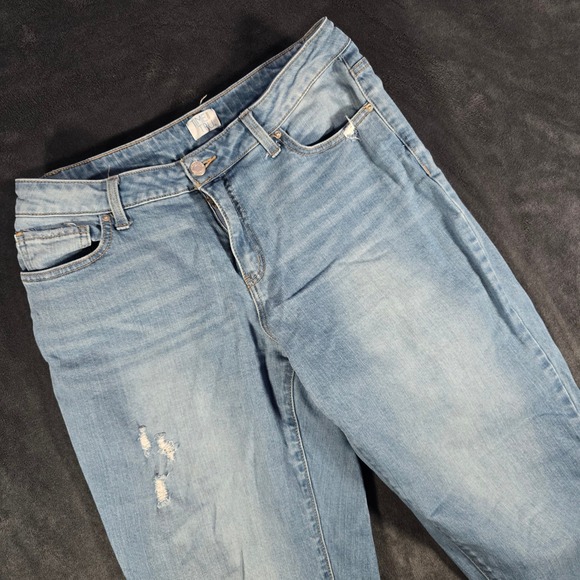 Time and Tru Distressed‎ Denim Jeans Light Wash Casual Everyday Size 10 - Picture 1 of 9